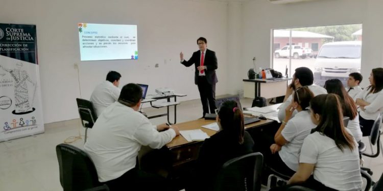 Realizaron capacitación para funcionarios judiciales en Boquerón