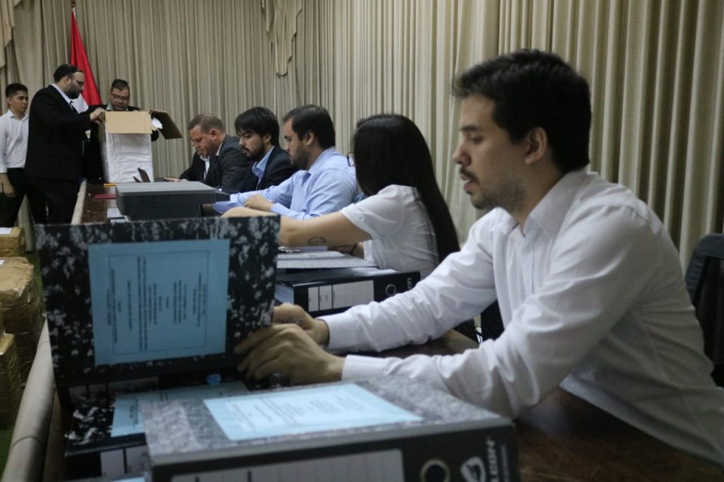 Nueve empresas cotizan para rehabilitar el Lote 7 de la Ruta Transchaco Nueve empresas cotizan para rehabilitar el Lote 7 de la Ruta Transchaco