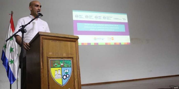 Unión para prevenir embarazo y abusos contra niñas y adolescentes