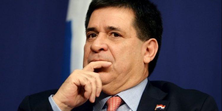 Ex presidente Horacio Cartes se pone a disposición de la justicia