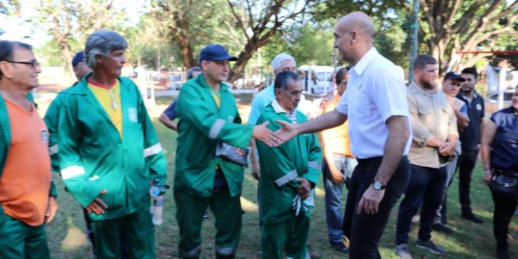 Salud activa campaña contra el dengue y pide colaboración Salud activa campaña contra el dengue y pide colaboración