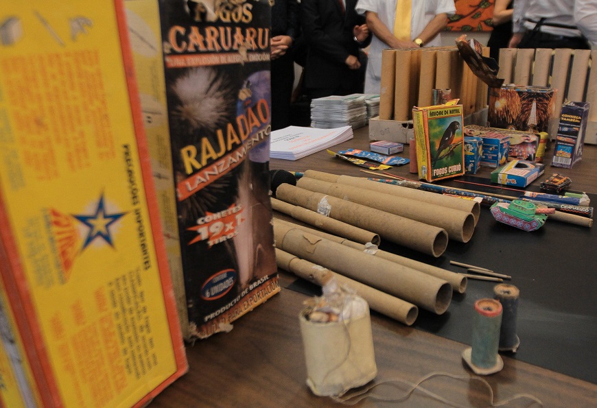 Diga no a la pirotecnia, es dañina en todo sentido