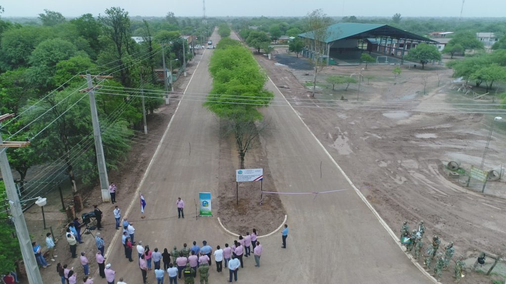 Inauguraron primera pavimentación de avenida en Mariscal Estigarribia