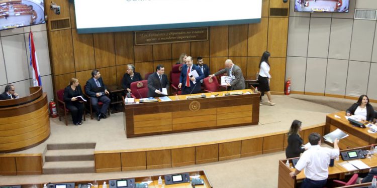 Remiten al Congreso pedido de intervención de Municipalidad de Concepción