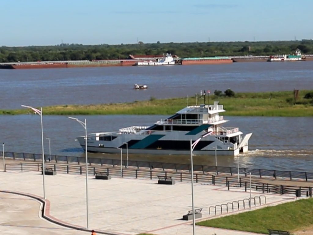 Primera experiencia exitosa del “Ferry del Chaco” en el Río Paraguay