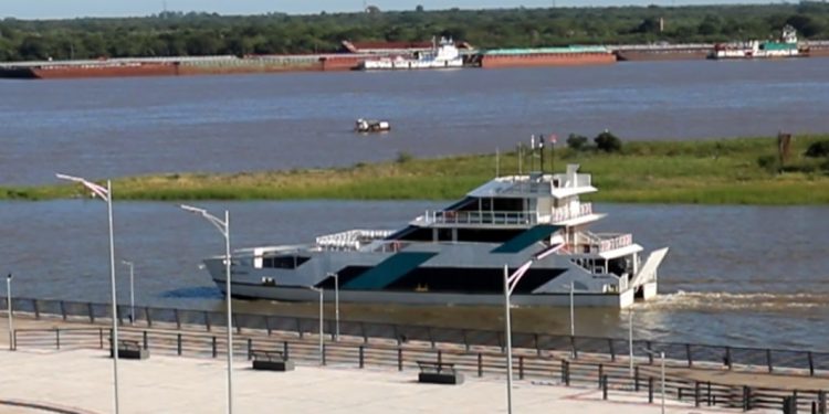 Primera experiencia exitosa del “Ferry del Chaco” en el Río Paraguay