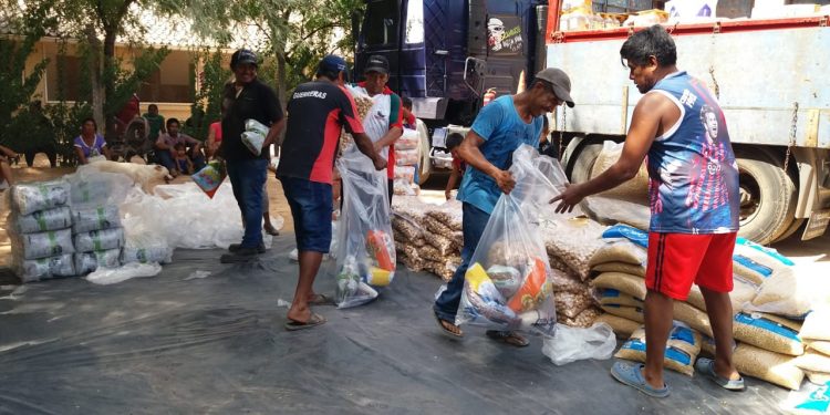 SEN entrega víveres a comunidades indígenas del Chaco SEN entrega víveres a comunidades indígenas del Chaco