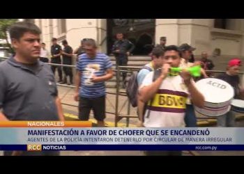 MANIFESTACIÓN A FAVOR DE CHOFER QUE SE ENCANDENO A SU COLECTIVO
