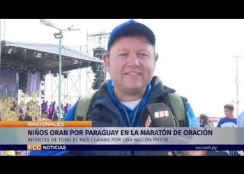 NIÑOS ORAN POR PARAGUAY EN LA MARATÓN DE ORACIÓN 2019