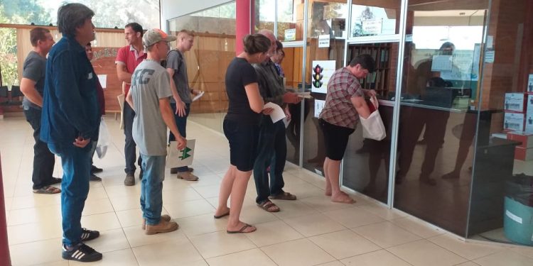 Destacan buena concurrencia de contribuyentes en primer día hábil del 2020 Destacan buena concurrencia de contribuyentes en primer día hábil del 2020