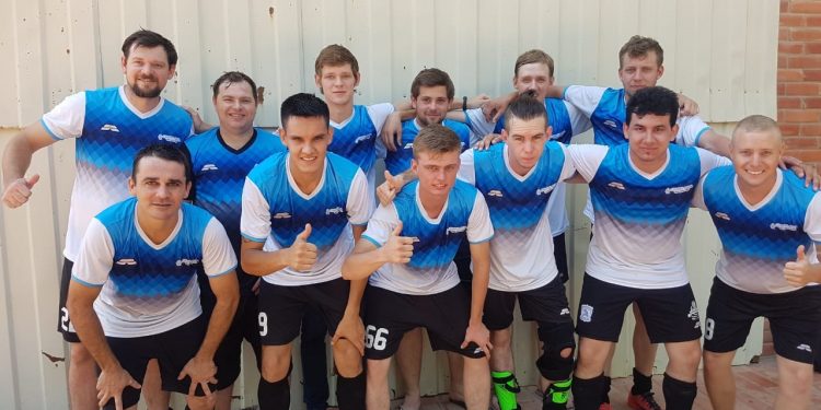 Se buscan a los dos últimos clasificados para el cuadrangular