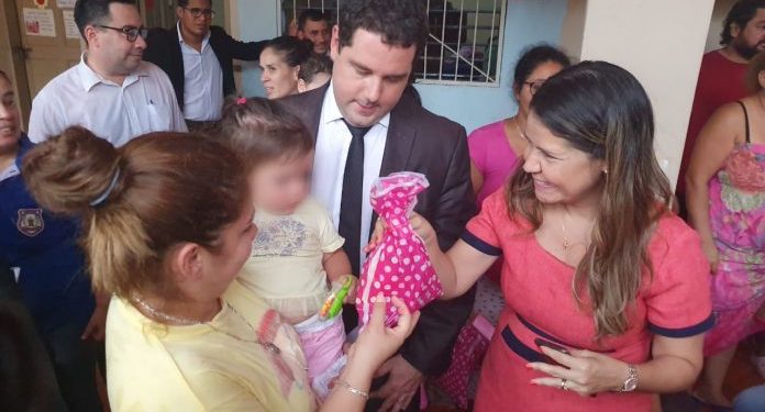 Niños y niñas del Buen Pastor recibieron obsequios por Reyes Niños y niñas del Buen Pastor recibieron obsequios por Reyes