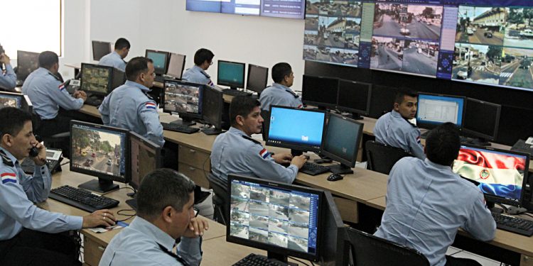 Sistema 911 de la Policía Nacional recepciona denuncias de criaderos de mosquitos