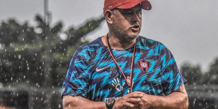 Chiqui avisó que quiere refuerzos y no jugadores que lleguen sin ser pedidos