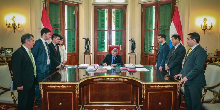 Ejecutivo autoriza formalizar empresas en apenas 72 horas