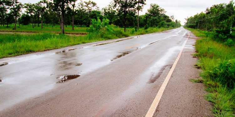 Se anuncia una jornada cálida con precipitaciones y tormentas eléctricas