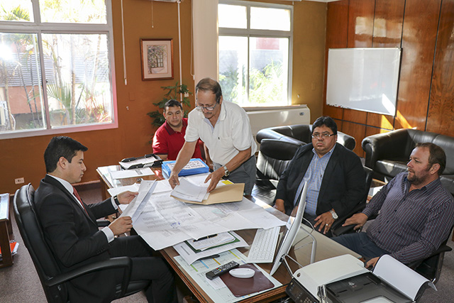 INDERT estudia caso de regularización de tierras en Puerto casado