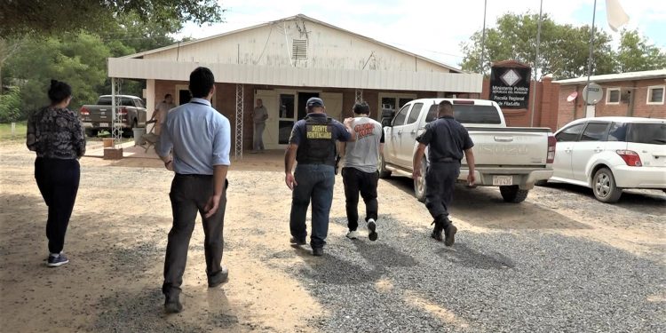 Capataz imputado en cuádruple asesinato en el Chaco viajó 350 km para abstenerse a declarar