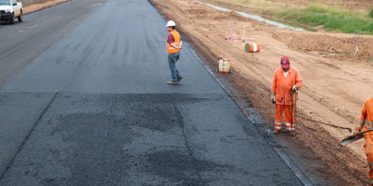 Trabajadores se retiran de zona de obras de Bioceánica y consorcio promete mejora laboral Trabajadores se retiran de zona de obras de Bioceánica y consorcio promete mejora laboral