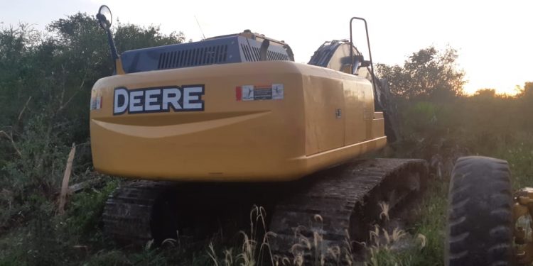 Productores de Casado son beneficiados con obras de la gobernación en sus granjas