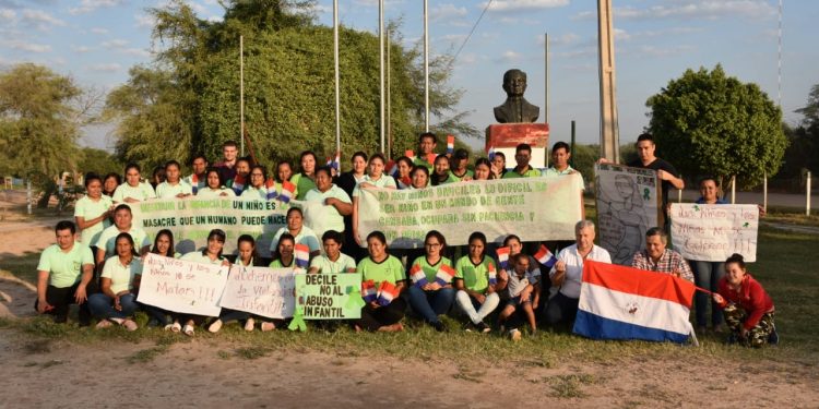 En Mariscal Estigarribia marchan contra la violencia y abuso infantil En Mariscal Estigarribia marchan contra la violencia y abuso infantil