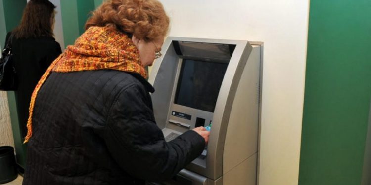 IPS realizará pago a jubilados por medio de tarjetas de débitos para evitar aglomeración