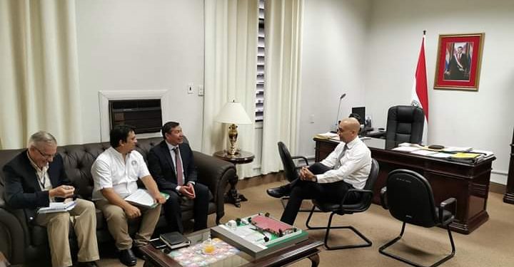 Solicitan más profesionales de blanco en Villa Choferes