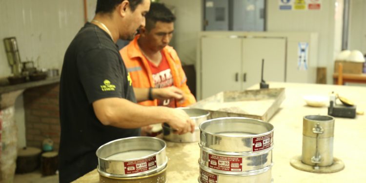 Se realizó inversión en laboratorio para garantizar calidad de Ruta Bioceánica Se realizó inversión en laboratorio para garantizar calidad de Ruta Bioceánica