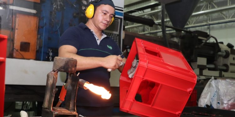 Se destaca inversión de moderna fábrica ubicada en el Chaco