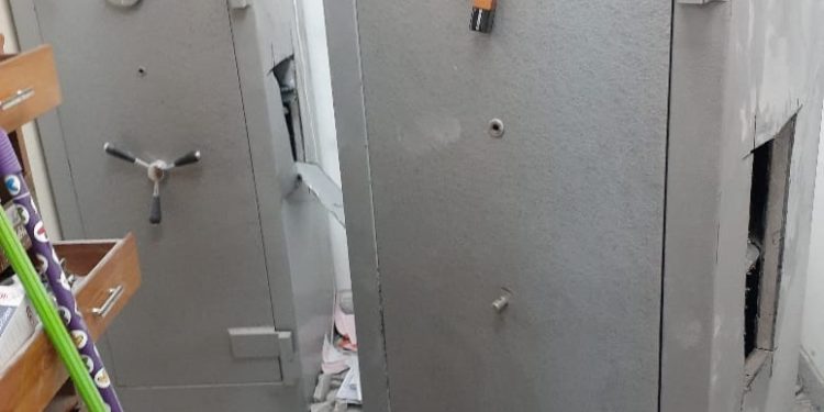 Tras allanamiento logran incautar evidencias sobre millonario robo a Cooperativa Neuland Tras allanamiento logran incautar evidencias sobre millonario robo a Cooperativa Neuland