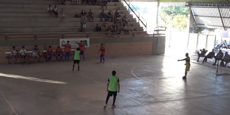 Fin de semana a puro Futsal en el torneo del Deportivo Boquerón Neuland