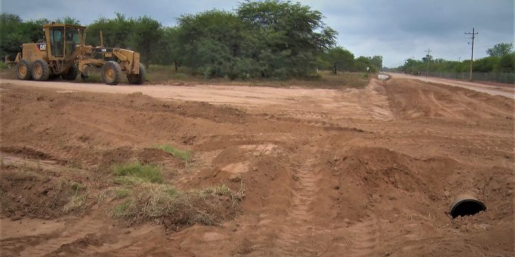Municipalidad coloca tubos para alcantarillas en calles de Neuland, Villa Choferes y Pirizal Municipalidad coloca tubos para alcantarillas en calles de Neuland, Villa Choferes y Pirizal