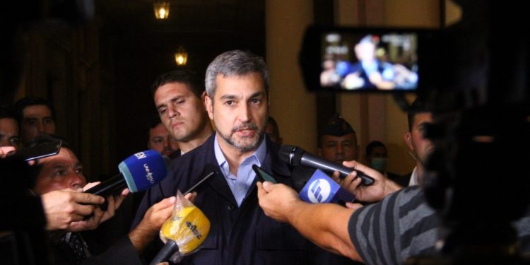 Ejecutivo aumenta restricciones a la circulación durante aislamiento general