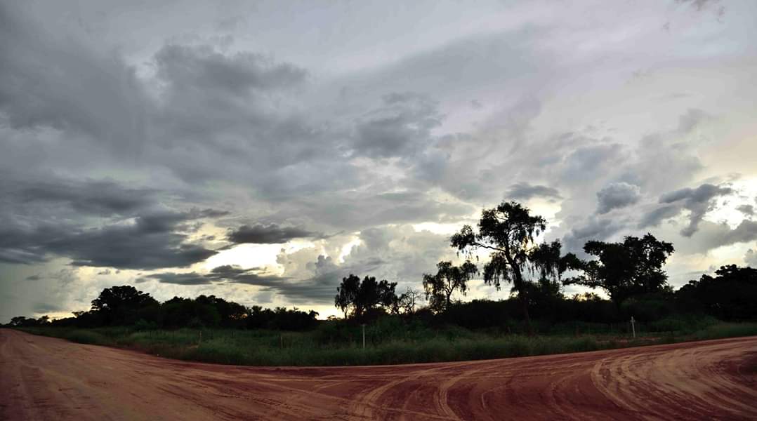 Hoy se espera un frente frío con precipitaciones y ocasionales tormentas eléctricas