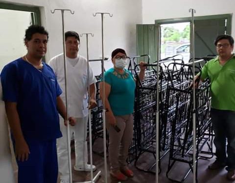 Centro de Salud de Casado recibe camas portátiles de parte de municipio