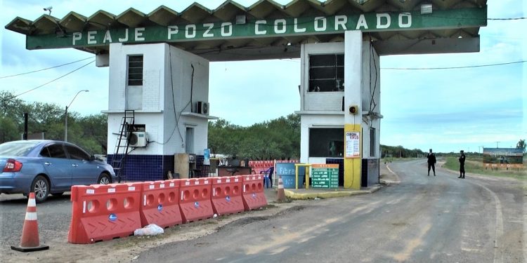 Semana Santa: Casi nula circulación de personas en peaje de Pozo Colorado