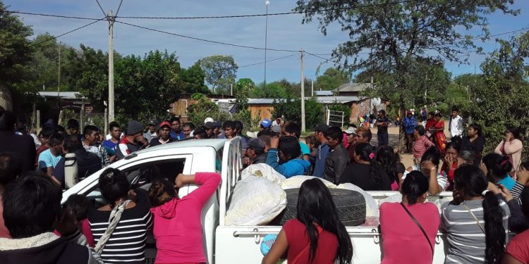 Comunidad Ayorea de Filadelfia retuvo por varias horas a funcionarios de la Gobernación Comunidad Ayorea de Filadelfia retuvo por varias horas a funcionarios de la Gobernación