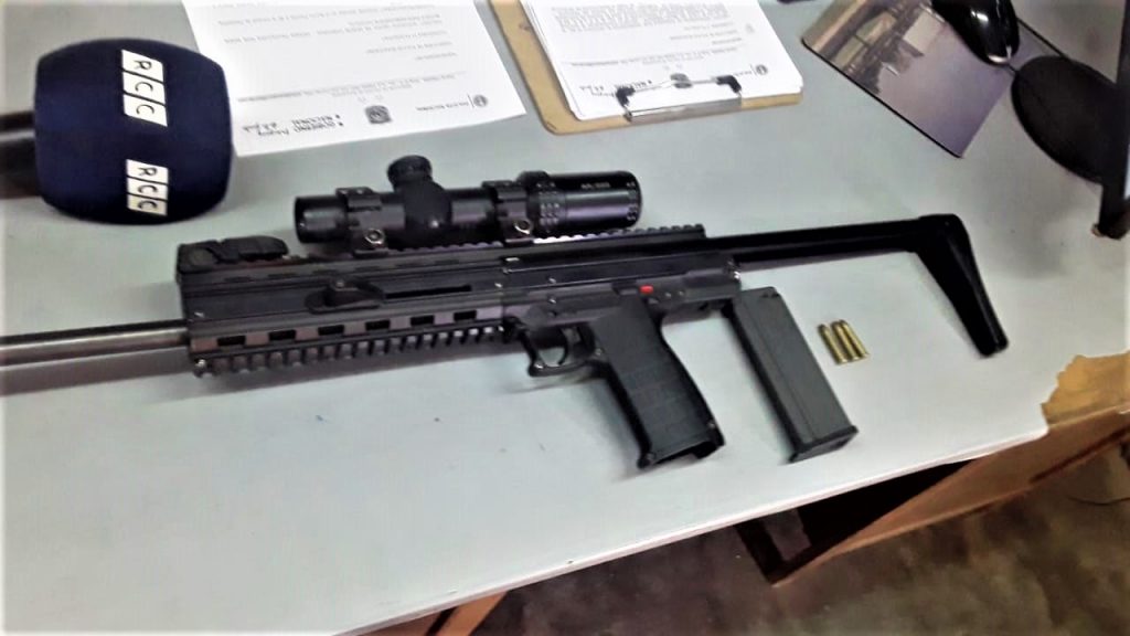 Reportan dos casos de violencia entre parejas: hubo apuñalamiento, atropellos y disparos Reportan dos casos de violencia entre parejas: hubo apuñalamiento, atropellos y disparos