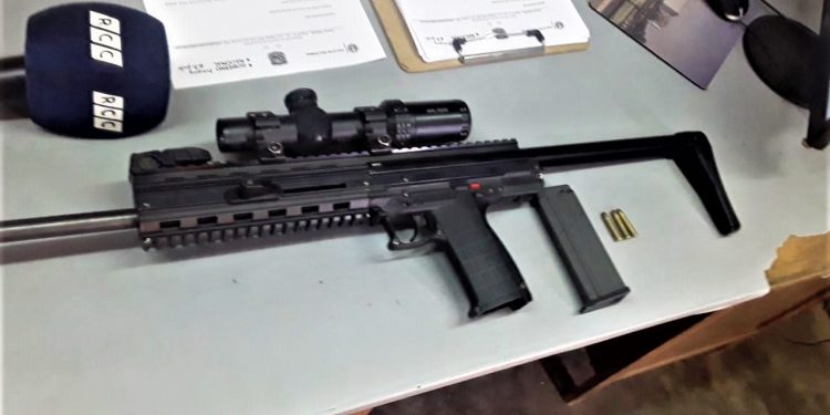 Reportan dos casos de violencia entre parejas: hubo apuñalamiento, atropellos y disparos Reportan dos casos de violencia entre parejas: hubo apuñalamiento, atropellos y disparos