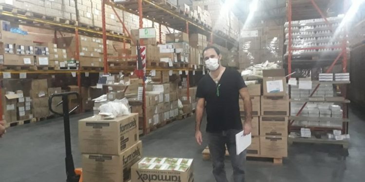 Distribuyen mascarillas en regiones y USF del país