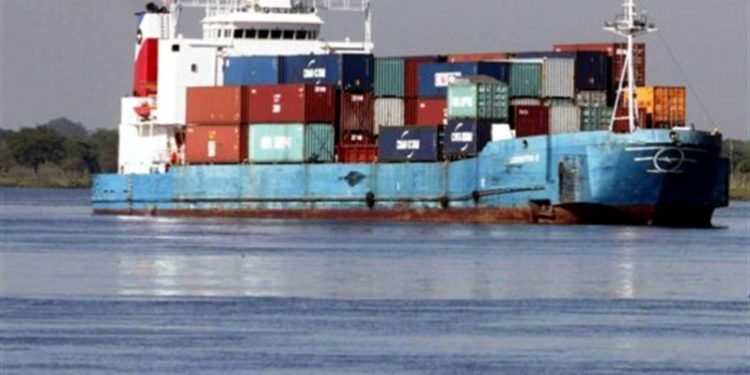 Exportaciones cayeron 18% al cierre de abril, según BCP