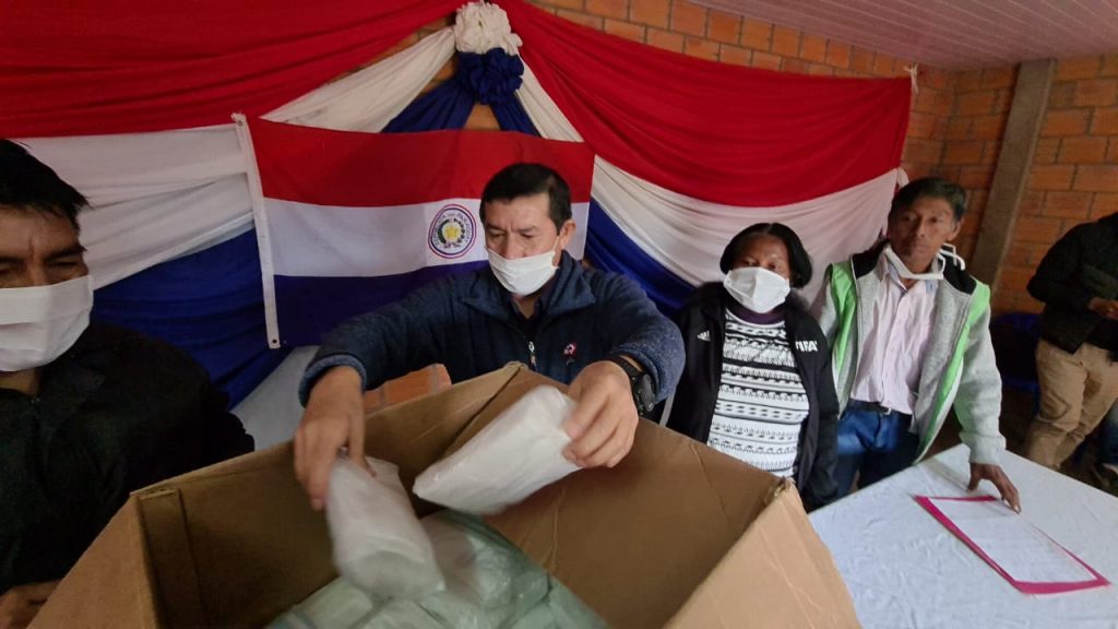 Gobernador de Boquerón compró 1.000 tapabocas confeccionadas por mujeres de Yalve Sanga