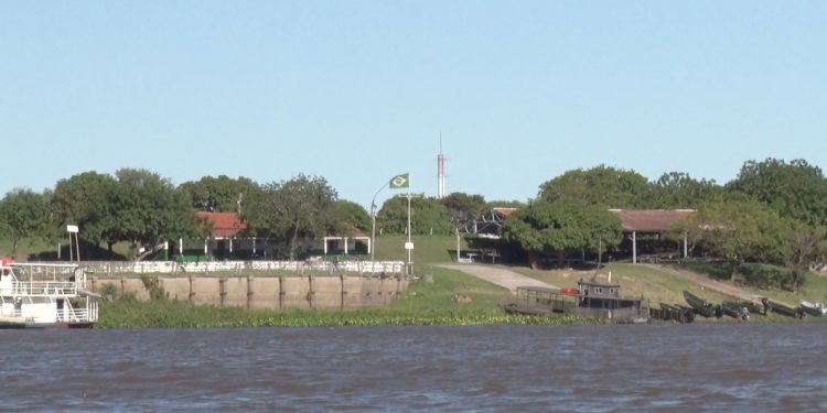 Autoridades de Paraguay y Brasil analizan propuestas para reactivar comercio fronterizo