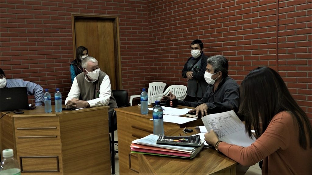 Invertirán unos 3.500 millones de guaraníes en pavimentación de calles en Loma Plata Invertirán unos 3.500 millones de guaraníes en pavimentación de calles en Loma Plata