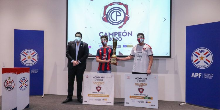 Cerro Porteño se llevó a Barrio Obrero el trofeo de la primera edición de la eCopa APF