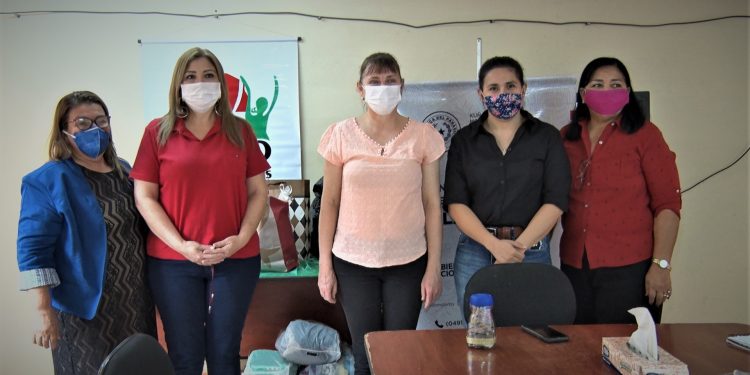Centro Regional de la Mujer se refuerza con más funcionarios y piden seguridad laboral Centro Regional de la Mujer se refuerza con más funcionarios y piden seguridad laboral