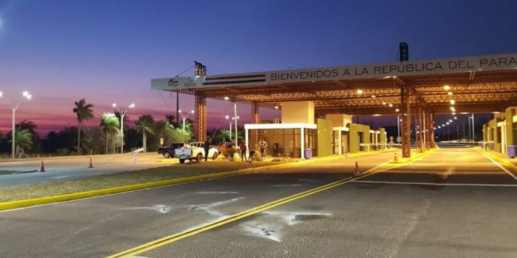 Paraguay no abrirá fronteras pero Gobierno asistirá a comerciantes afectados