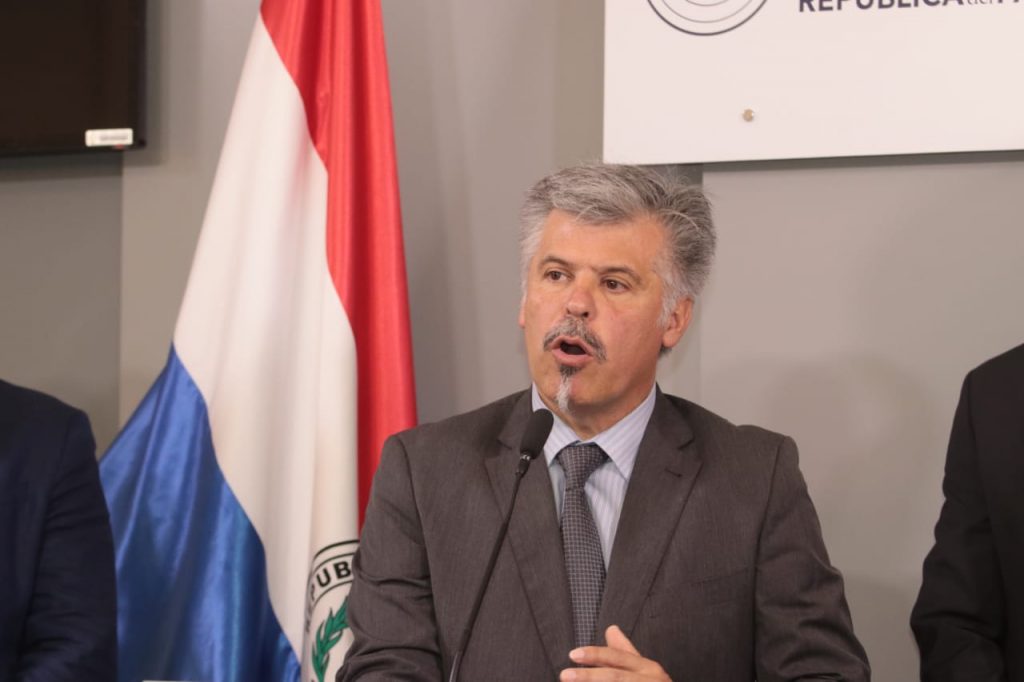 Comisión detecta irregularidades y sugiere anular parte de los llamados a licitación Comisión detecta irregularidades y sugiere anular parte de los llamados a licitación