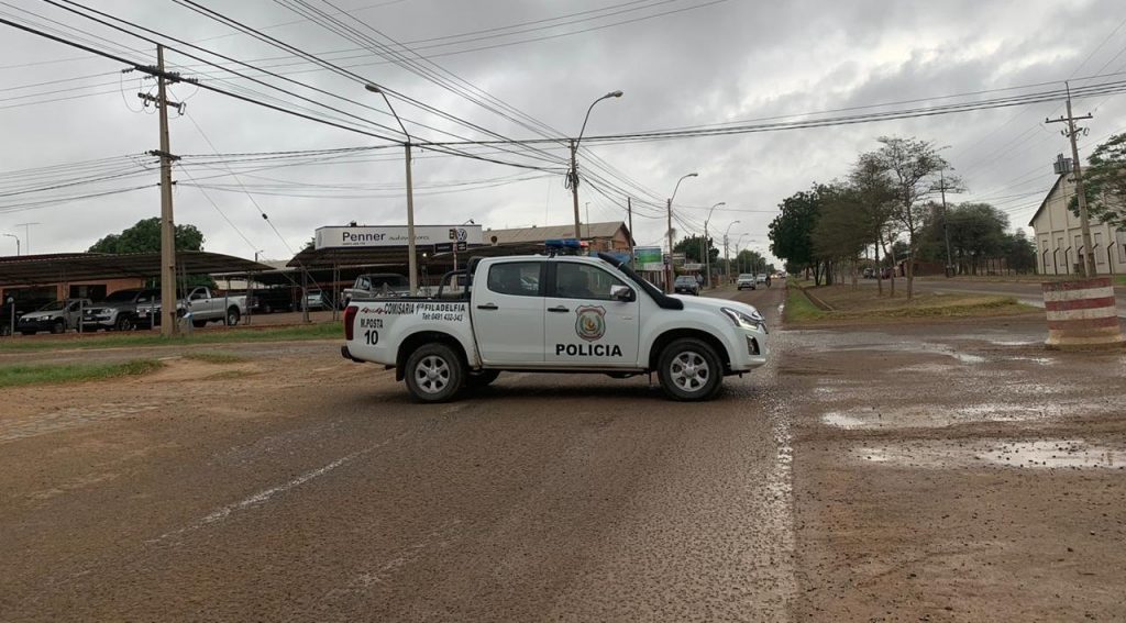Investigan muerte de un hombre en estacionamiento de supermercado de Filadelfia