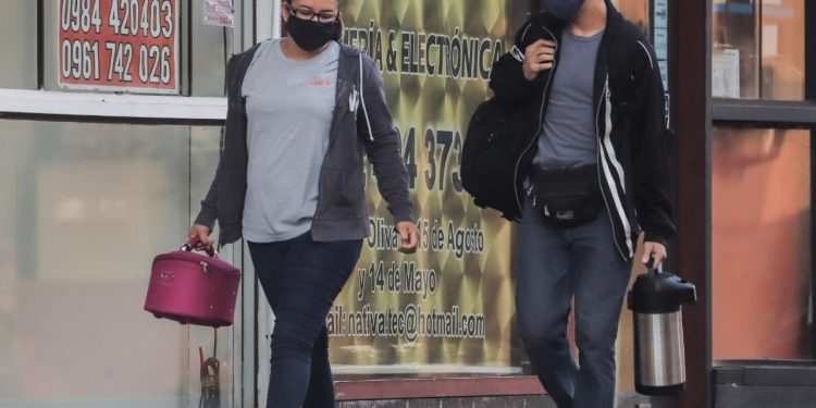 Infectólogos piden mantener el distanciamiento físico para evitar contagios Infectólogos piden mantener el distanciamiento físico para evitar contagios